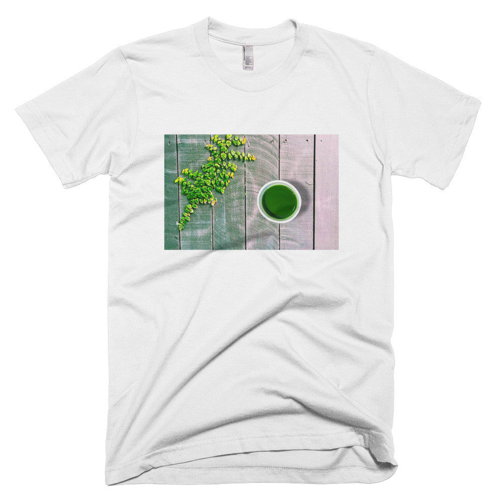 Matcha T-shirt - yellow, with mug of matcha